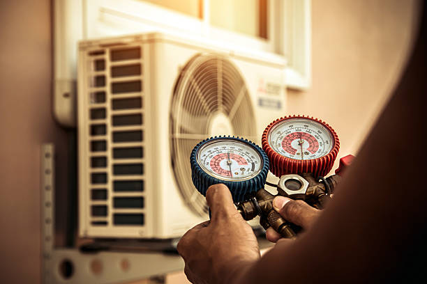 Professional Hvac technician working in Lexington, MA